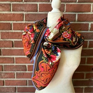 •Adrienne Vittadini Fliral Silk Blend Scarf 35”x35” Made In Japan
